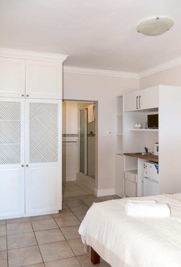 מלון קניסנה Moncrieff Manor מראה חיצוני תמונה