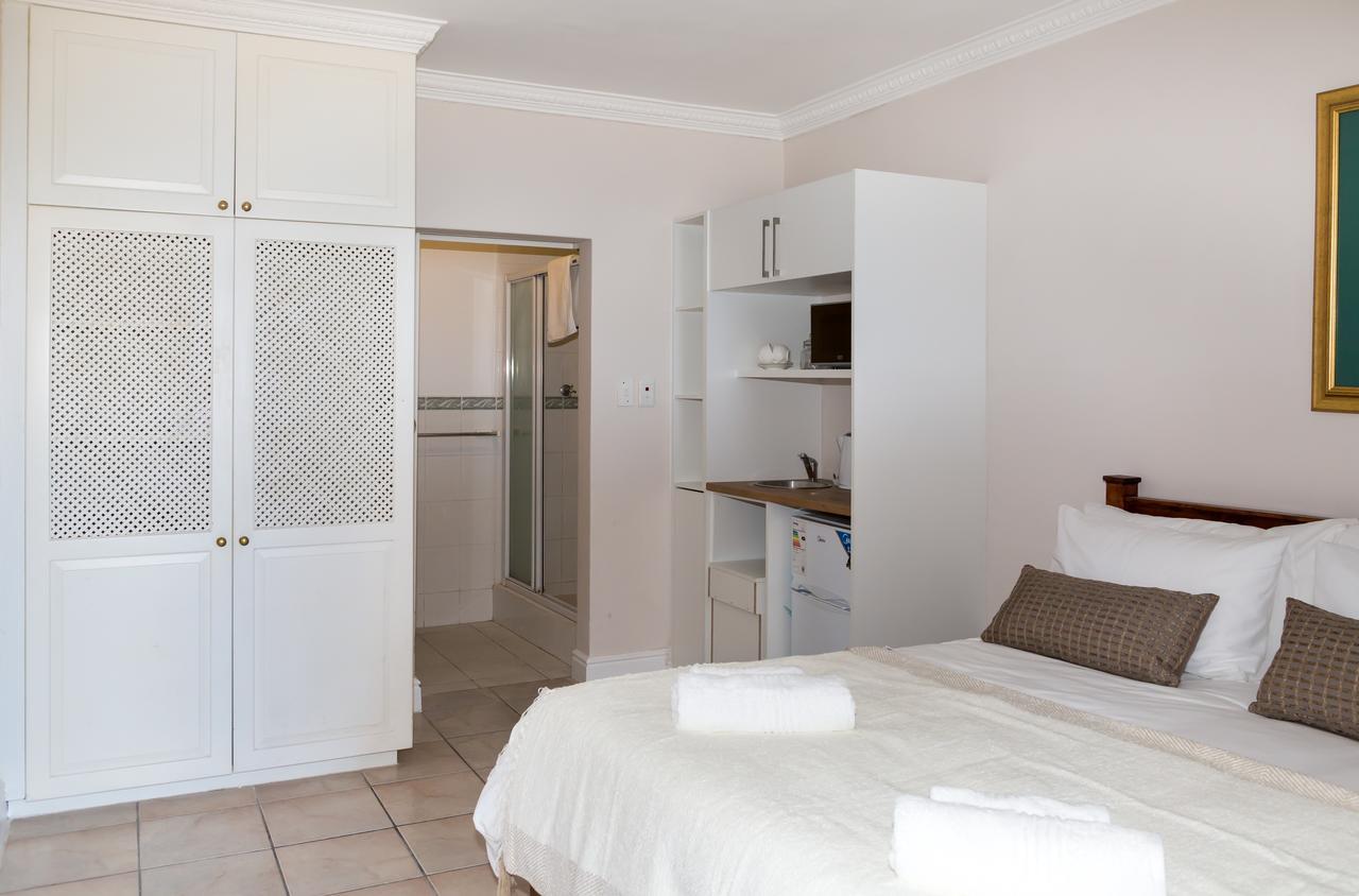 מלון קניסנה Moncrieff Manor מראה חיצוני תמונה