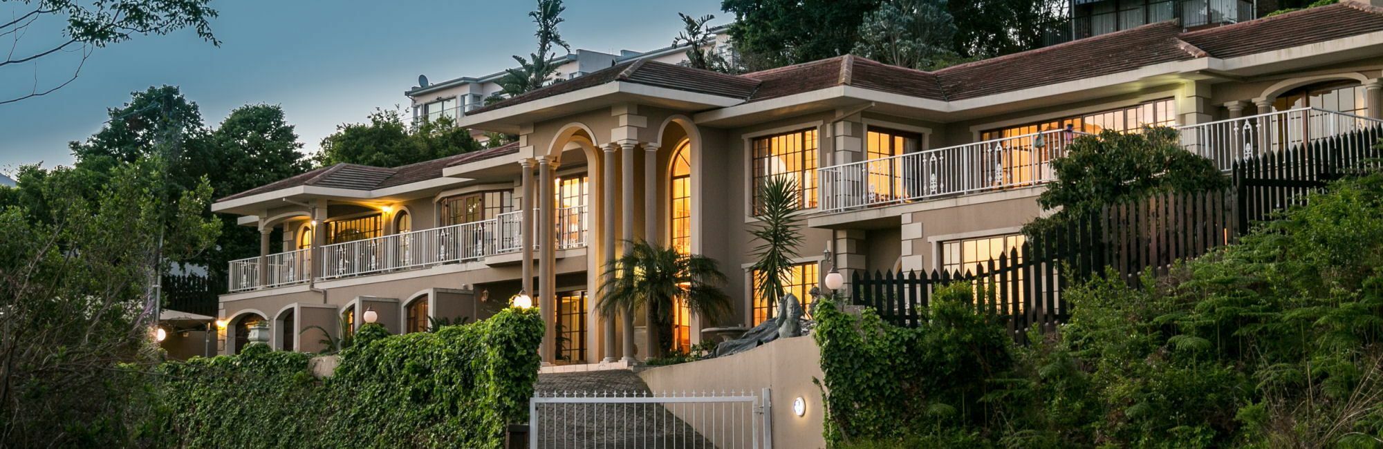 מלון קניסנה Moncrieff Manor מראה חיצוני תמונה